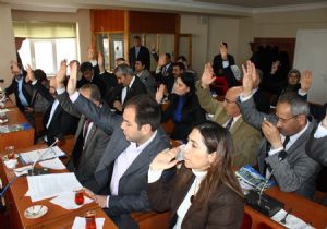 Palandöken'de seçim yoğunluğu